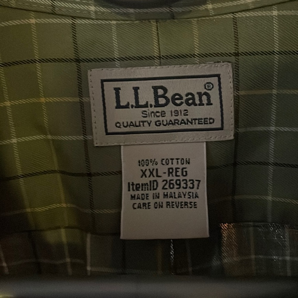 Men’s L.L. Bean XXL Long sleeve button down casual shirt excellent condition